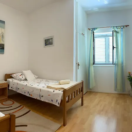 Ra Apartment *