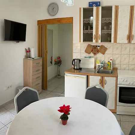 Apartment Ra