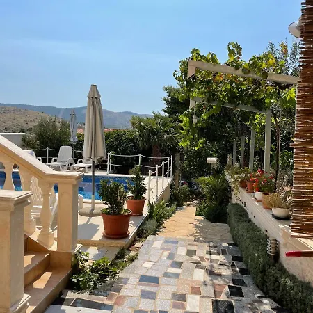 Ra Apartment Zaboric