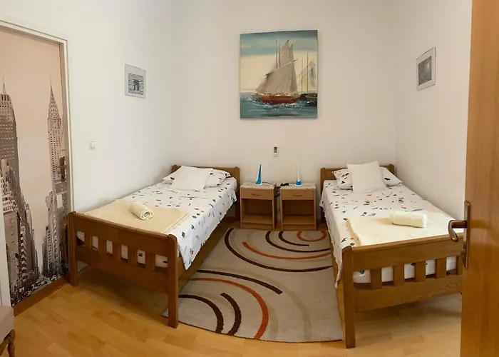 Apartman Ra *